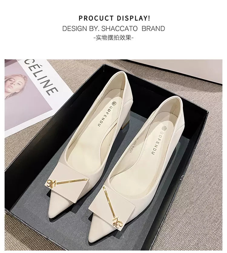 Cusp high-heeled shoes