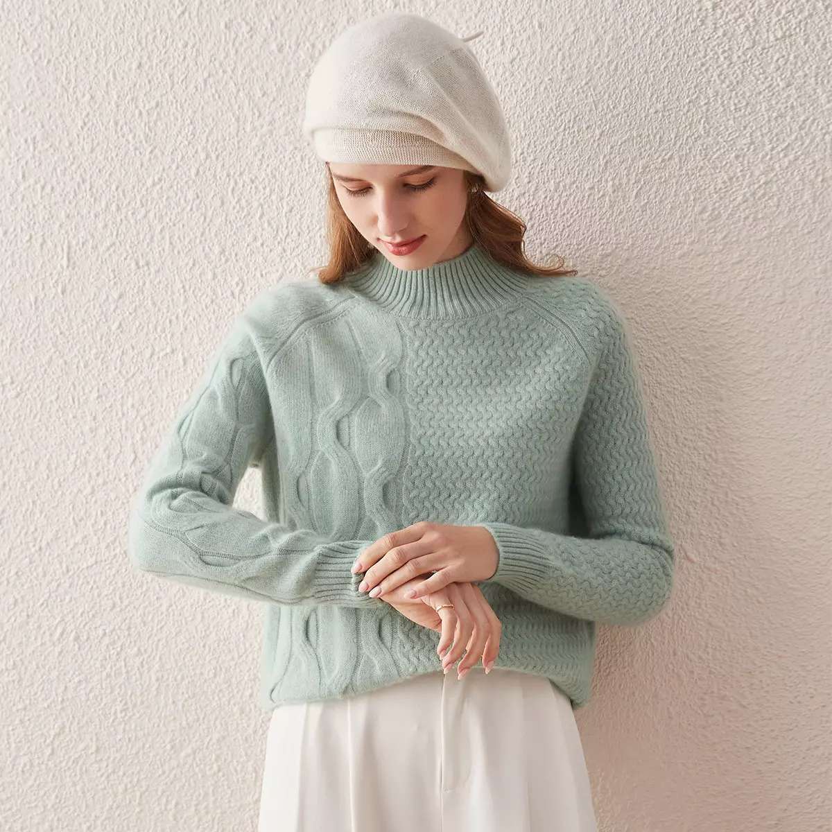 Cashmere high neck knitted cashmere sweater