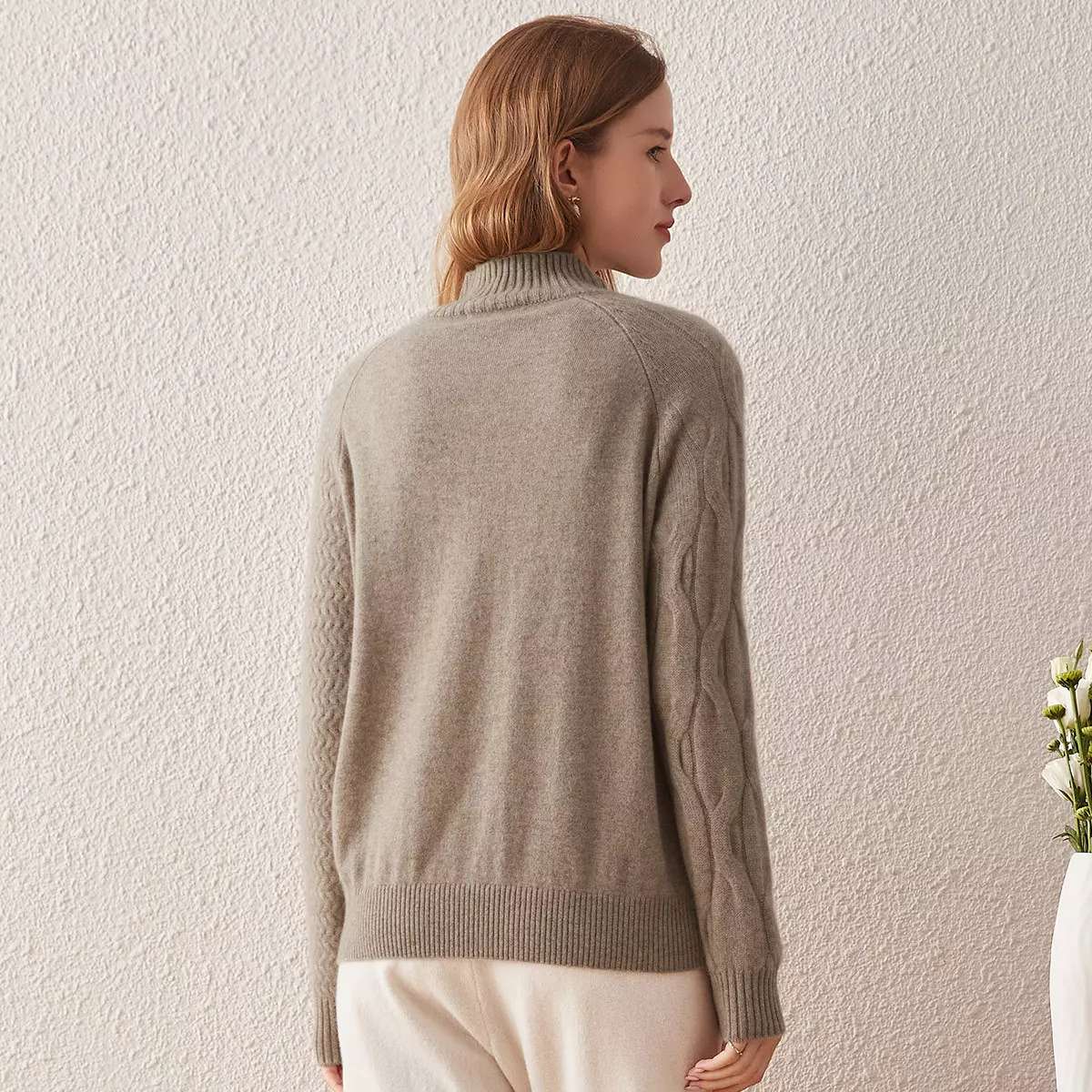 Cashmere high neck knitted cashmere sweater